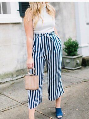 Zara Navy and White Striped Pants S